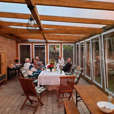 Alt-berliner Schwanenhof - Lychen