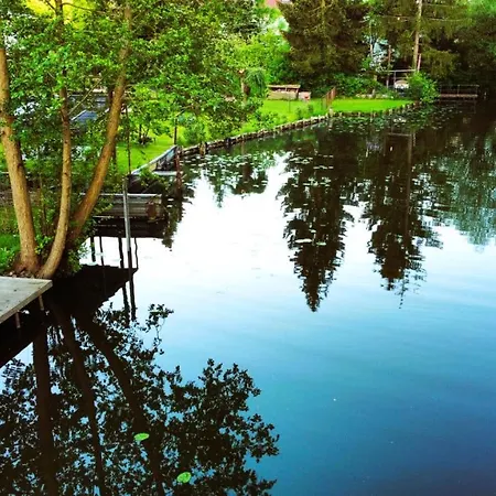 Alt-berliner Schwanenhof - Lychen