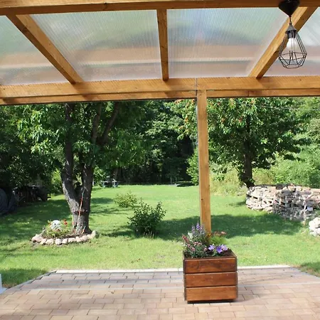 Apartment Alt-berliner Schwanenhof - *