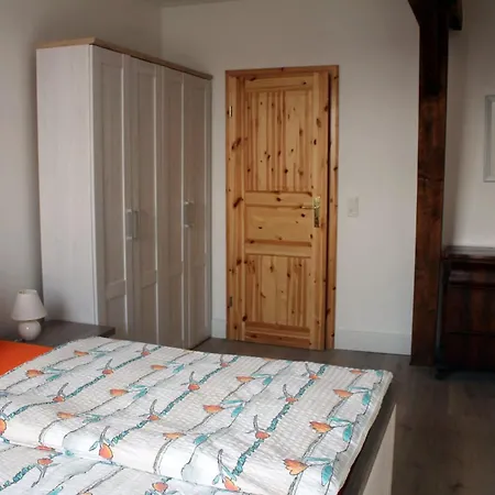 Alt-berliner Schwanenhof - Lychen