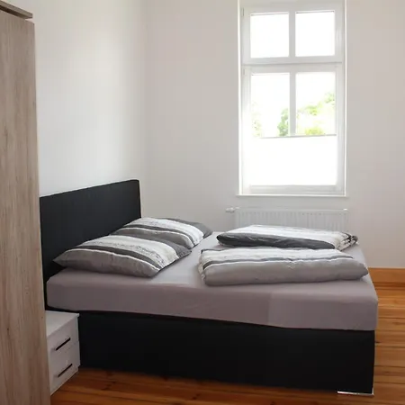 Alt-berliner Schwanenhof - Lychen