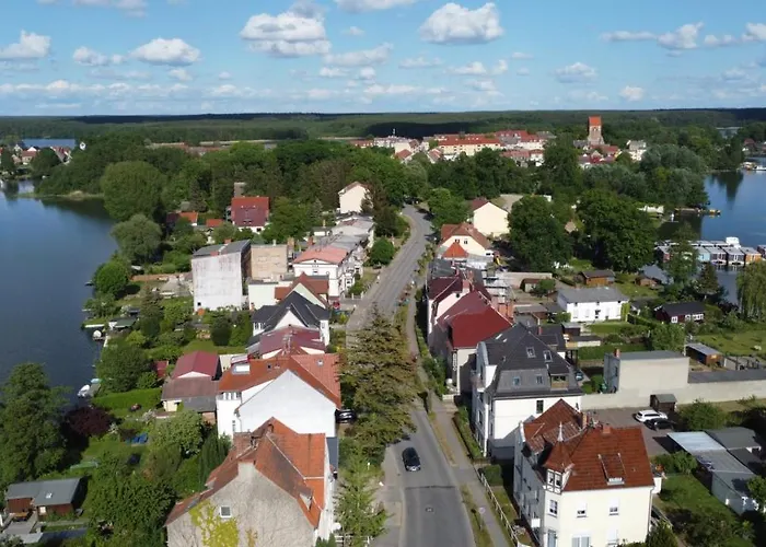 Alt-berliner Schwanenhof - Lägenhet Lychen